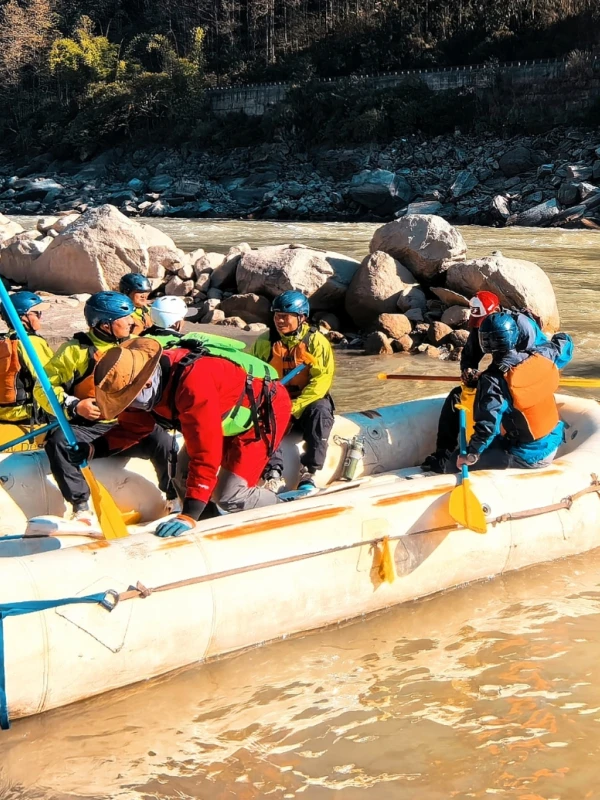 Nujiang River Rafting